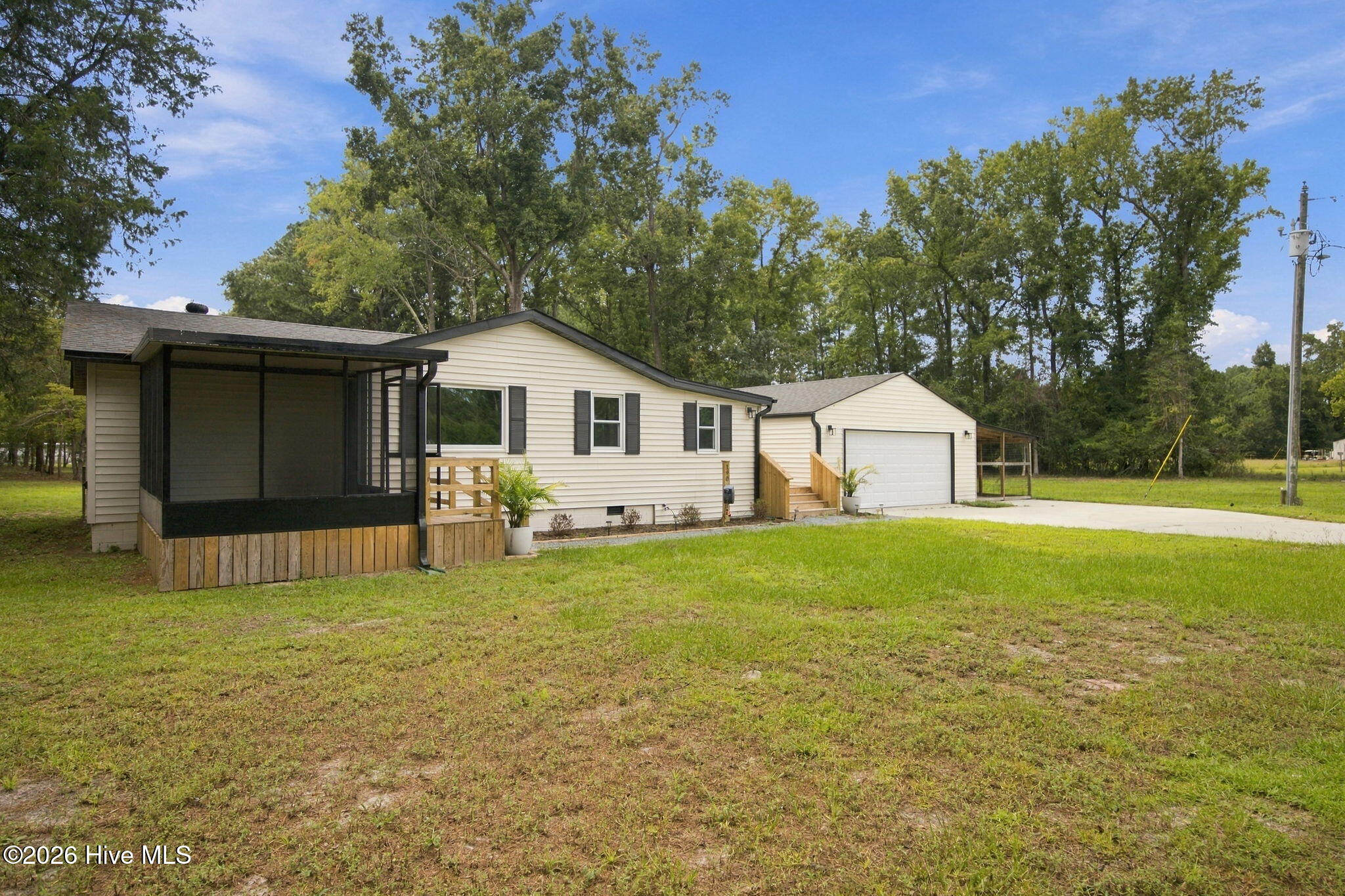 190 Old Bridge Road Rocky Point, NC 28457 - Photo 3 of 47 Gallery Image 3