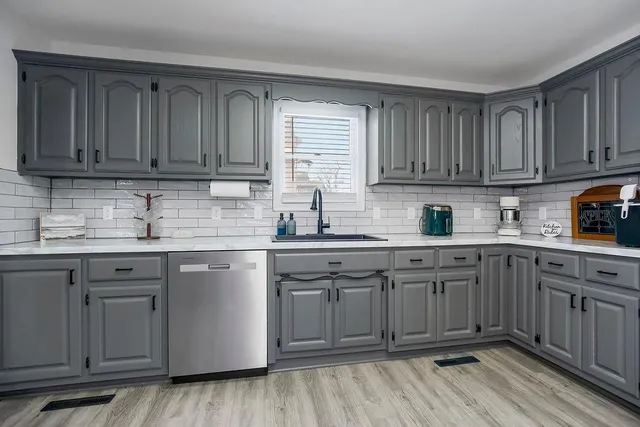 $239,990 | 604 North Independence Street, Harrisonville, MO 64701