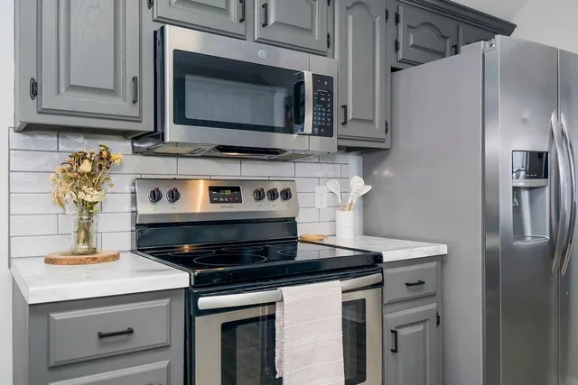 $239,990 | 604 North Independence Street, Harrisonville, MO 64701