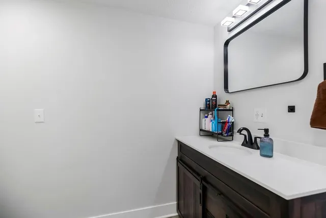 $239,990 | 604 North Independence Street, Harrisonville, MO 64701