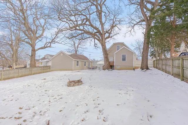 $239,990 | 604 North Independence Street, Harrisonville, MO 64701