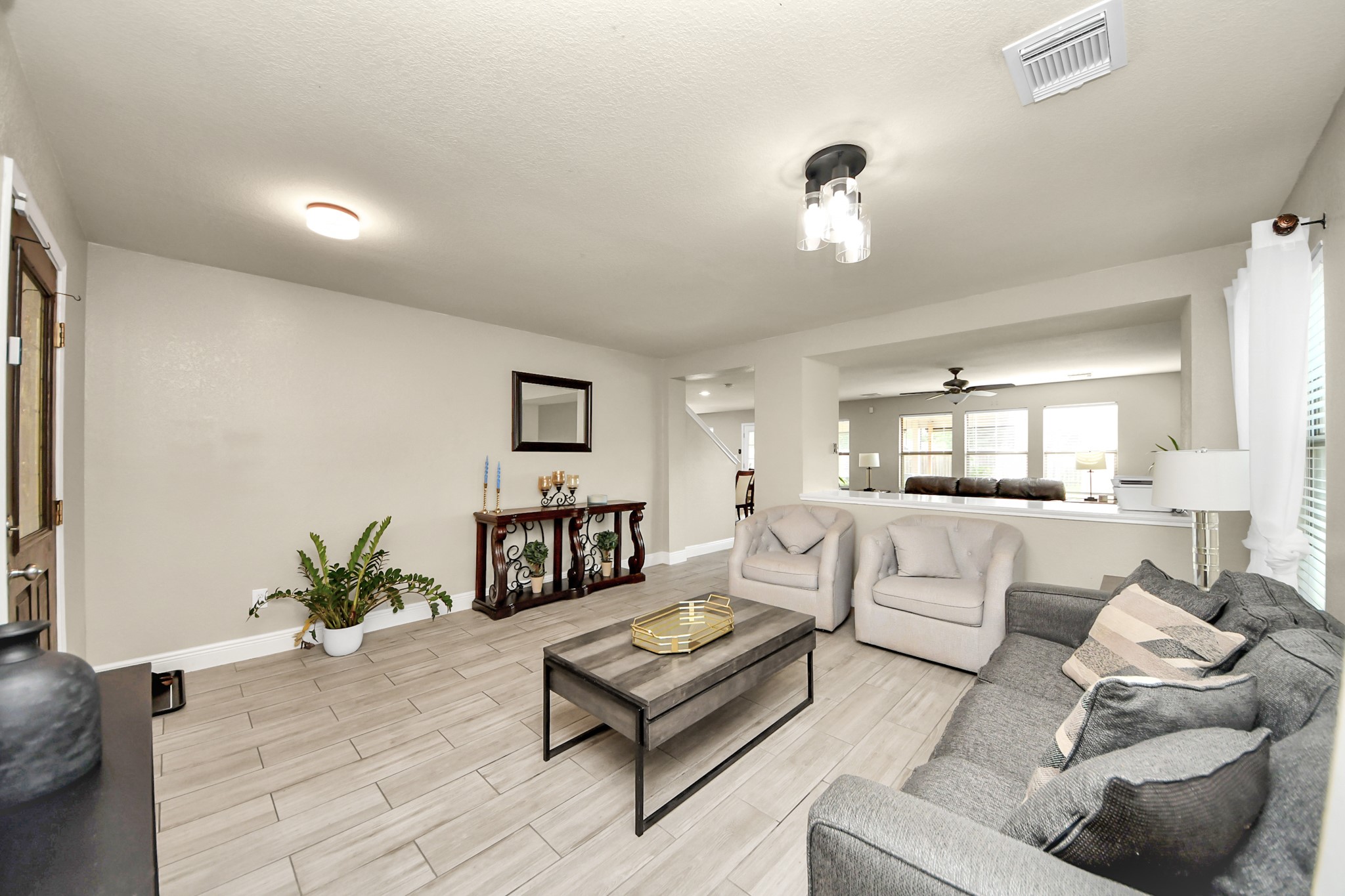 13915 Prosperity Ridge Drive Houston, TX 77048 - Photo 7 of 41