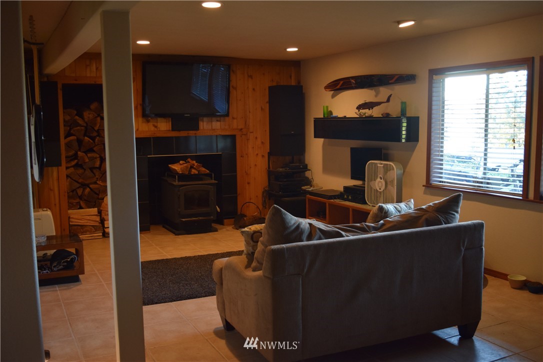 70 East Graham Road Belfair, WA 98528 - Photo 13 of 15 Gallery Image 13