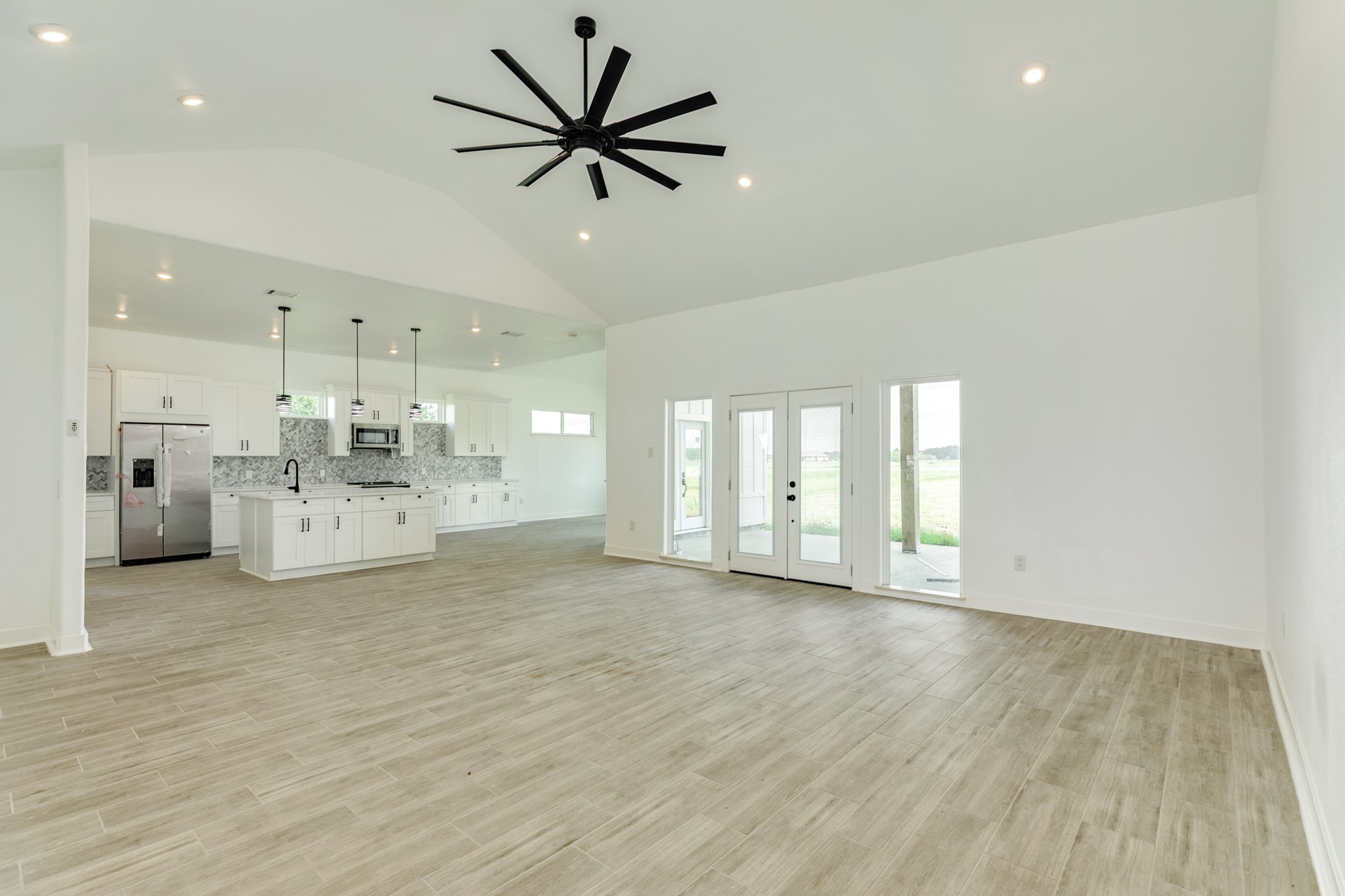 302 Colt Trail Angleton, TX 77515 - Photo 10 of 38