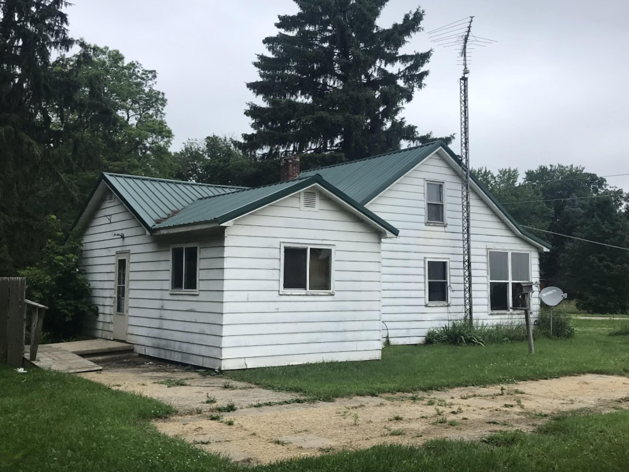 51900 Lawrence Road Marcellus, MI 49067 - Photo 3 of 8 01c2caf9c0b9bd865c4ca1f7f7125288de13f6ca