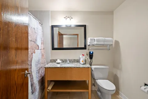 $116,900 | 7020 Grand Geneva Way, Unit 209, Lake Geneva, WI 53147