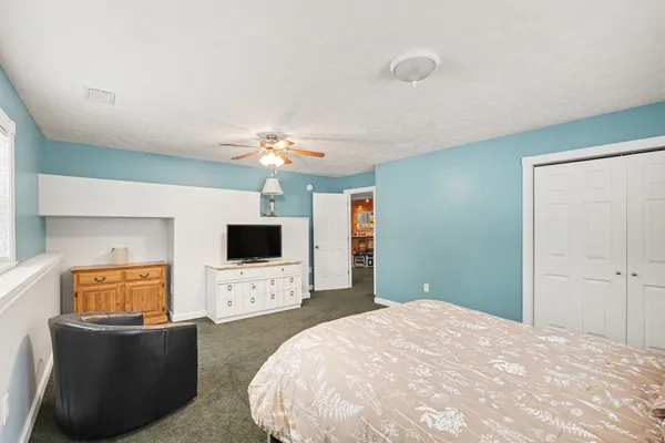 $427,500 | 13396 Lincoln Lake Avenue Northeast, Gowen, MI 49326