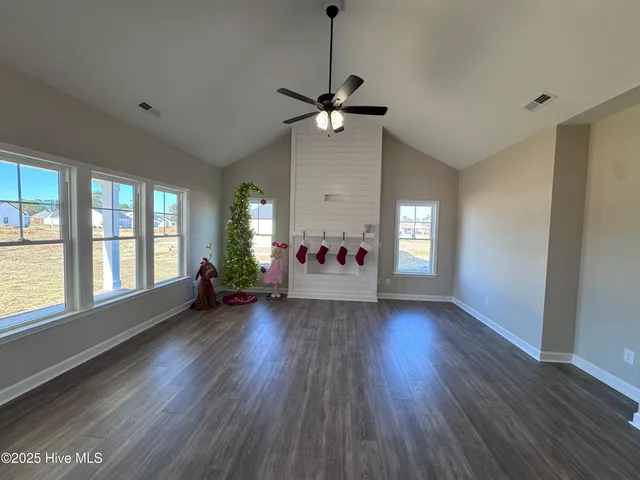 $306,900 | 3670 Drew Farmer Road, La Grange, NC 28551