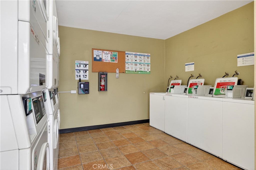 1470 West Lambert Road, Unit 263 La Habra, CA 90631 - Photo 31 of 35 Laundry Community