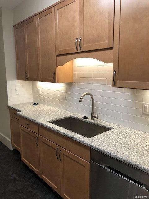 808 East Eleven Mile Road Royal Oak, MI 48067 - Photo 3 of 11