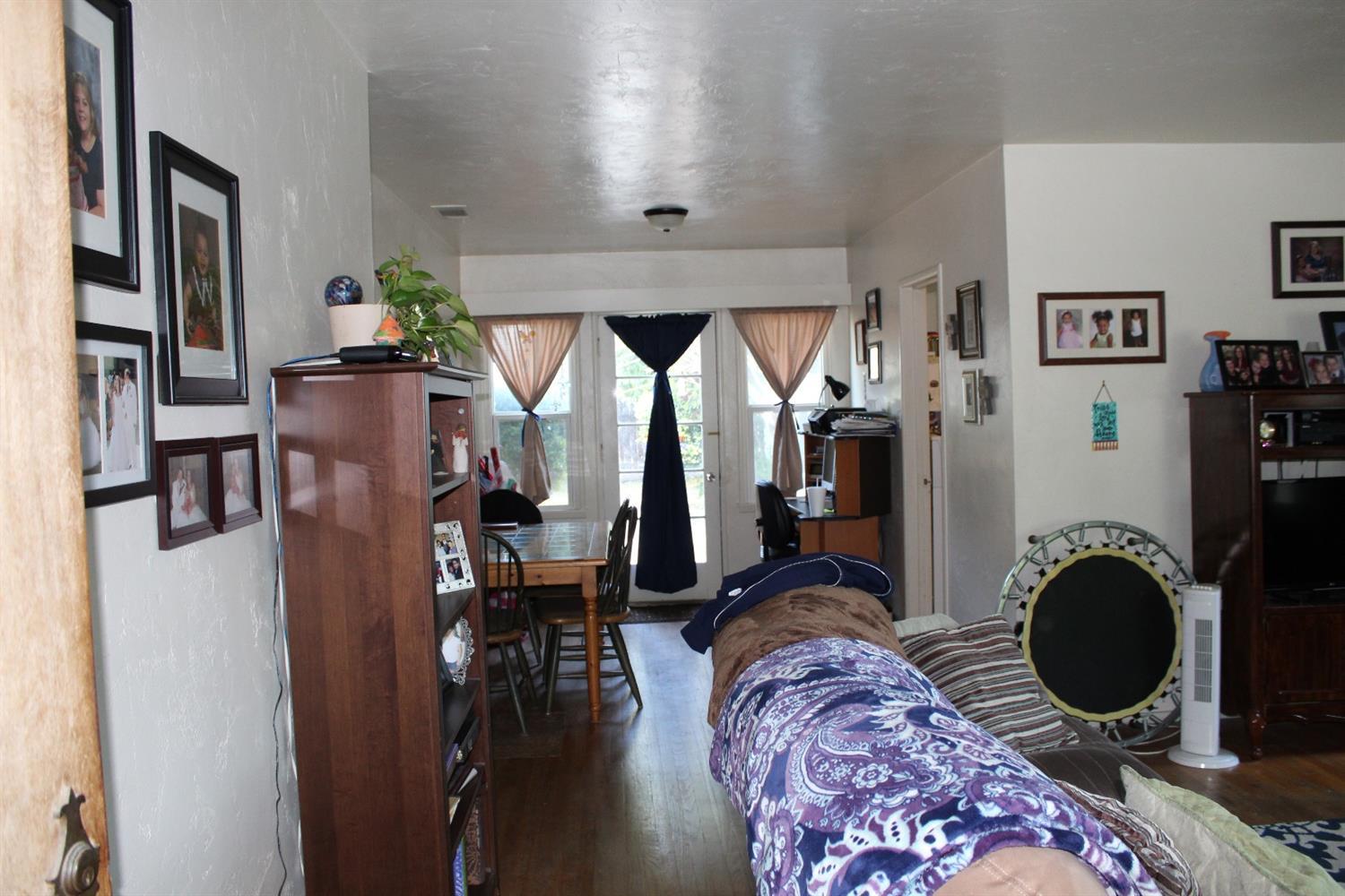 339 Channing Way Exeter, CA 93221 - Photo 4 of 9 Additional Photo