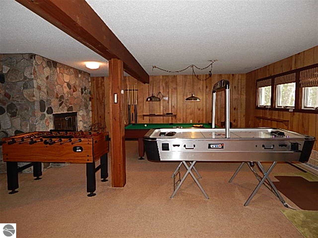 780 South Stony Point Road Suttons Bay, MI 49682 - Photo 41 of 47 1830995-40.JPG