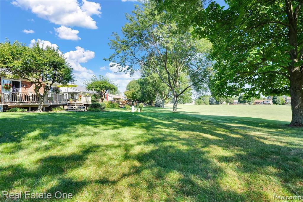 663 Lockport Road Rochester, MI 48307 - Photo 26 of 31