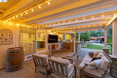 $2,098,000 | 184 Lowell Drive, Danville, CA 94526
