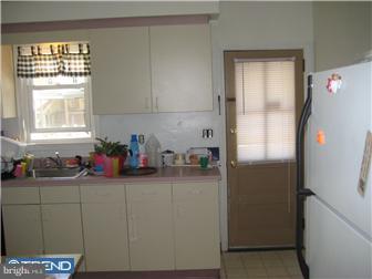 13 West Mill Road Maple Shade, NJ 08052 - Photo 5 of 6 Kitchen