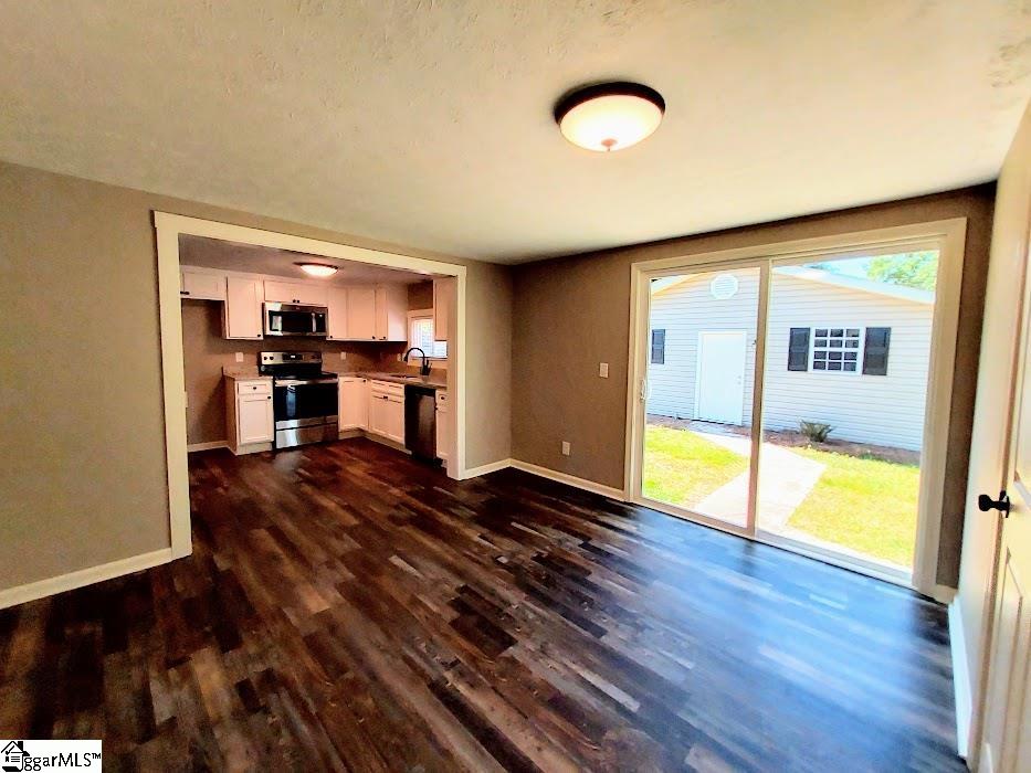 2046 Ireland Road Easley, SC 29640 - Photo 11 of 21