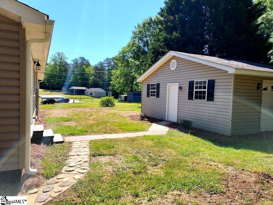 2046 Ireland Road Easley, SC 29640 - Photo 18 of 21
