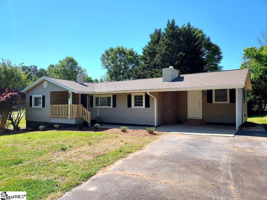 2046 Ireland Road Easley, SC 29640 - Photo 3 of 21