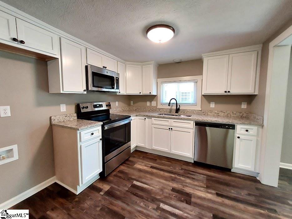 2046 Ireland Road Easley, SC 29640 - Photo 8 of 21