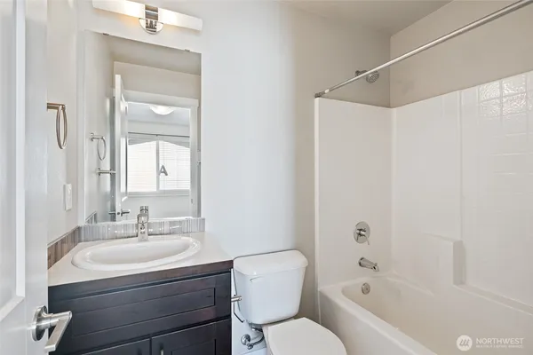 $2,500 | 3230 148th Street Southwest, Unit B4, Lynnwood, WA 98087