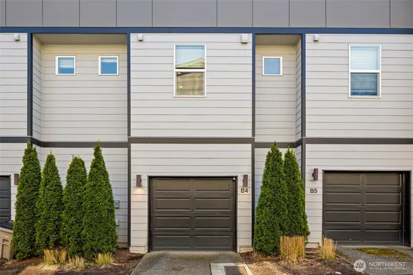 $2,500 | 3230 148th Street Southwest, Unit B4, Lynnwood, WA 98087