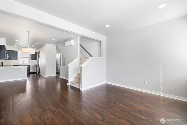 $2,500 | 3230 148th Street Southwest, Unit B4, Lynnwood, WA 98087