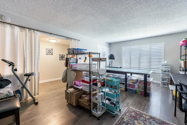 $499,900 | 872 East Spruce Avenue, Fresno, CA 93720