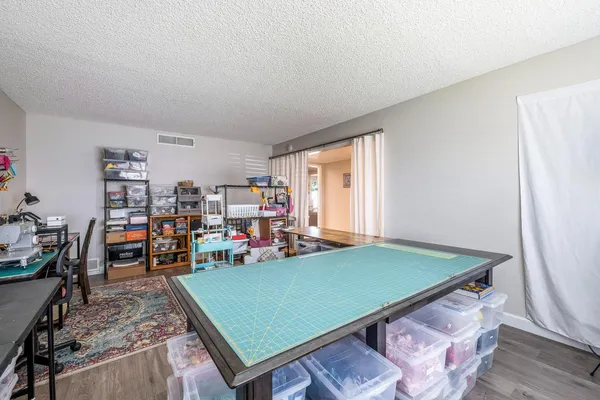 $499,900 | 872 East Spruce Avenue, Fresno, CA 93720