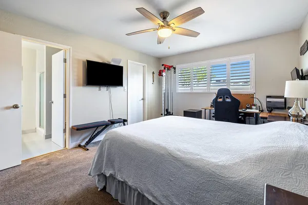 $499,900 | 872 East Spruce Avenue, Fresno, CA 93720