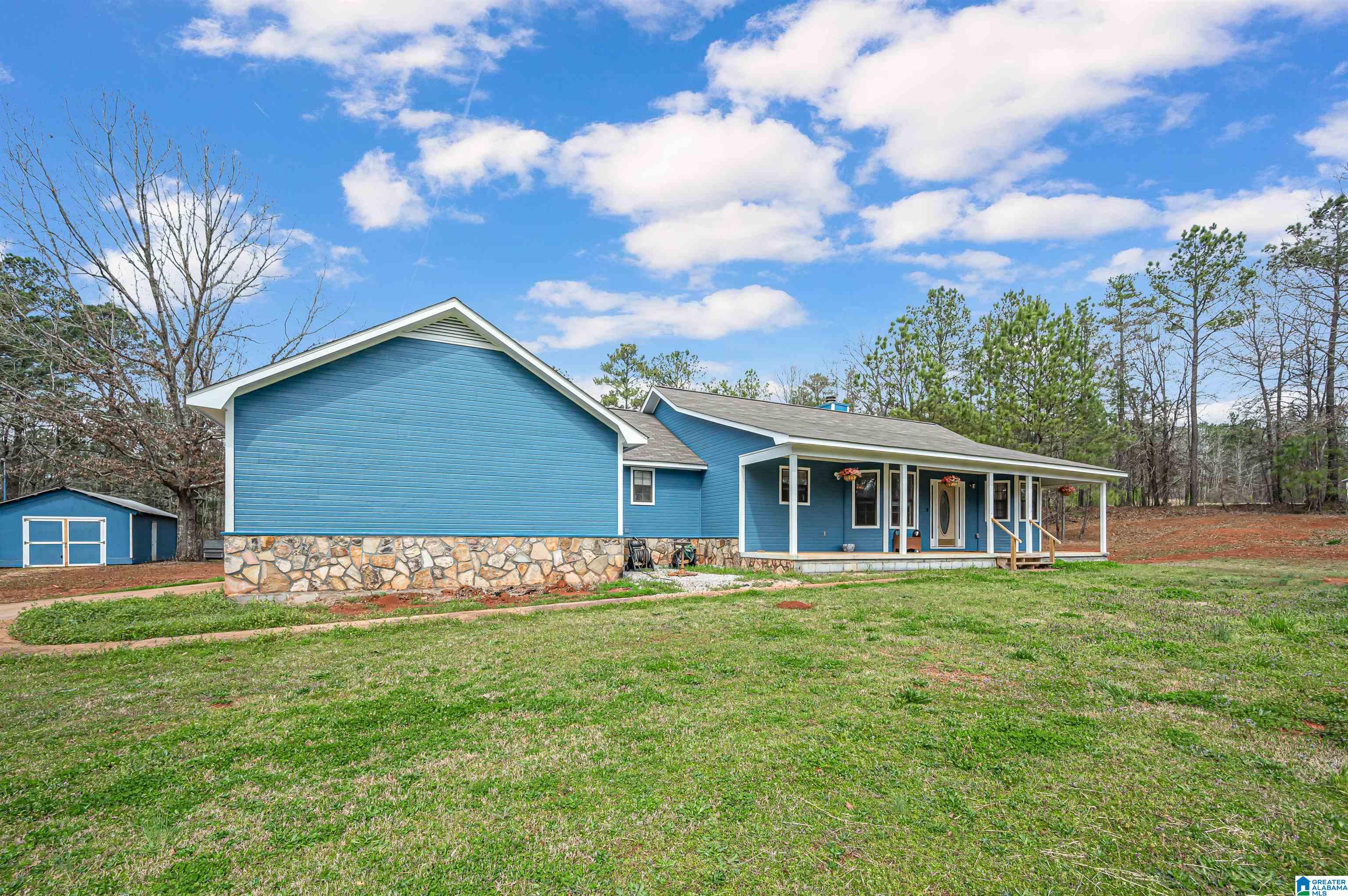 632 Arrowhead Lane Talladega, AL 35160 - Photo 2 of 36