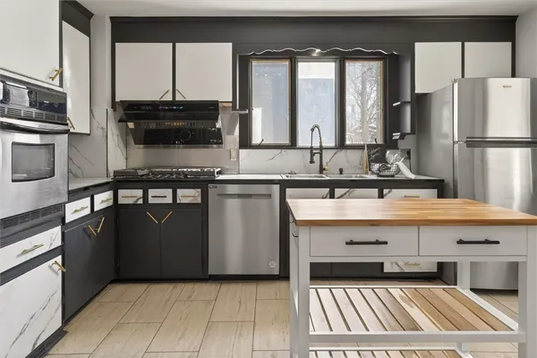 $99,900 | 145 Devonshire Court, Rochester, NY 14619