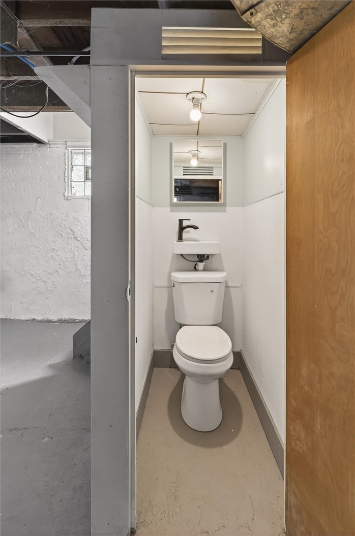 145 Devonshire Court Rochester, NY 14619 - Photo 39 of 39