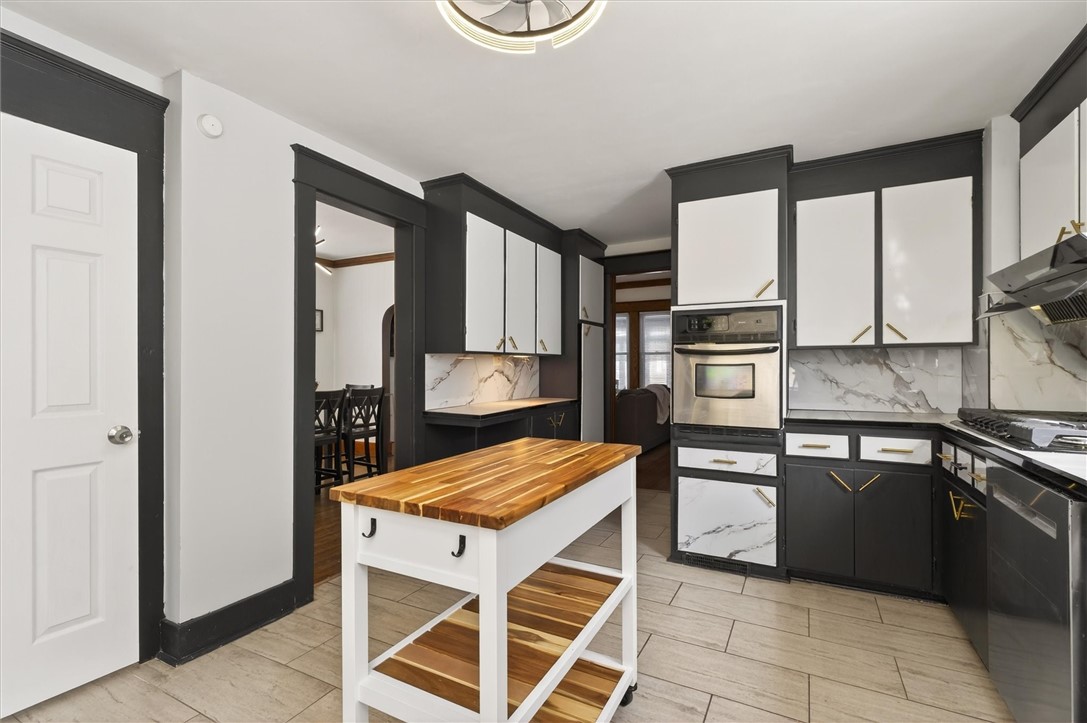 145 Devonshire Court Rochester, NY 14619 - Photo 6 of 39