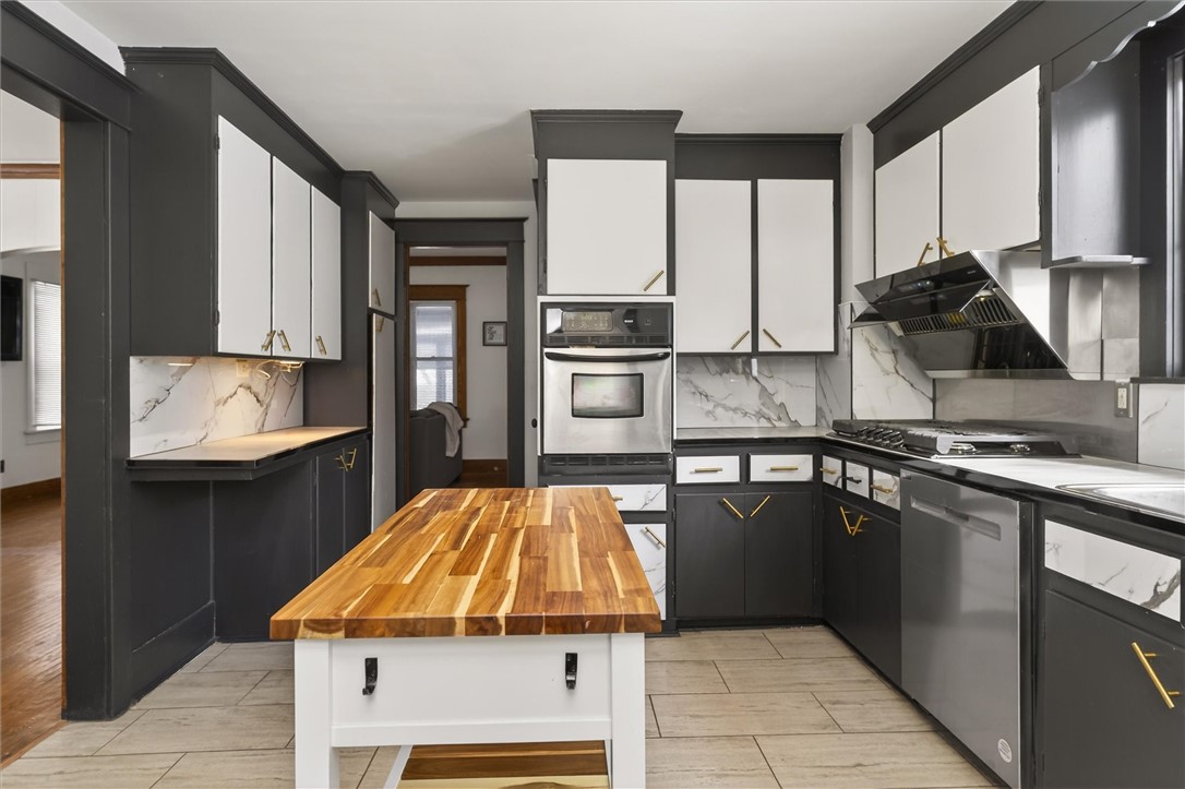 145 Devonshire Court Rochester, NY 14619 - Photo 7 of 39