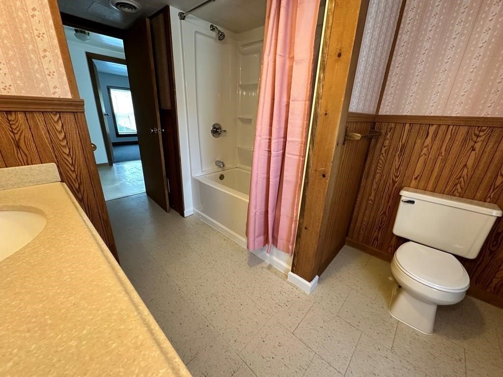 262 Washington Street Corning, NY 14830 - Photo 7 of 17