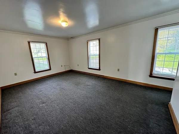 $950 | 262 Washington Street, Corning, NY 14830