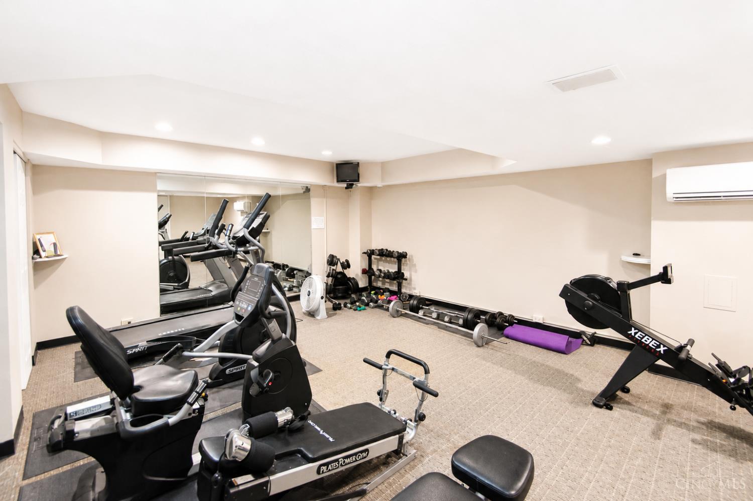 1815 William Howard Taft Road, Unit 809 Cincinnati, OH 45206 - Photo 15 of 22