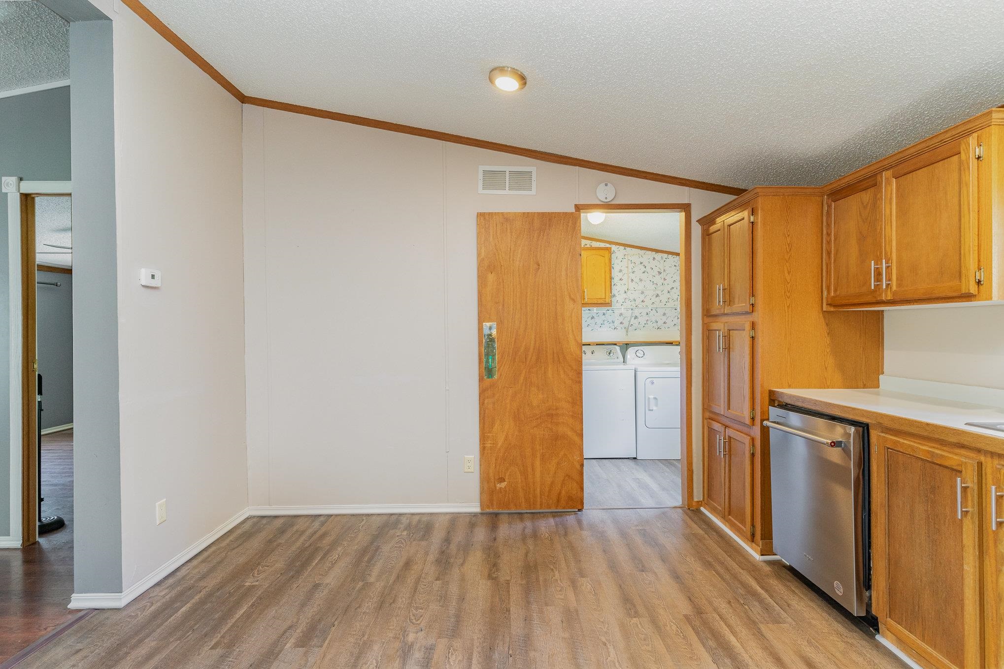 3745 East Millbrook Road Mount Pleasant, MI 48858 - Photo 9 of 26 1923787-0cd3d7f8-a090-47ac-983f-da75ace3c30a.JPG