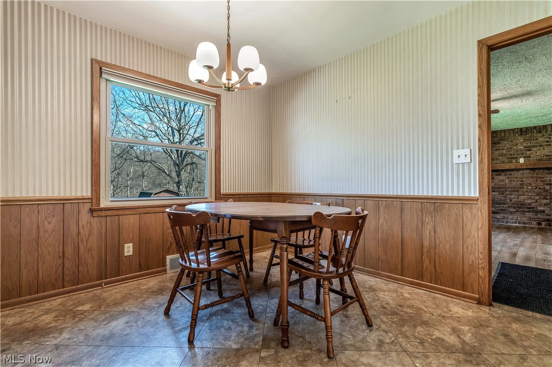 155 Moore Road Akron, OH 44319 - Photo 27 of 49