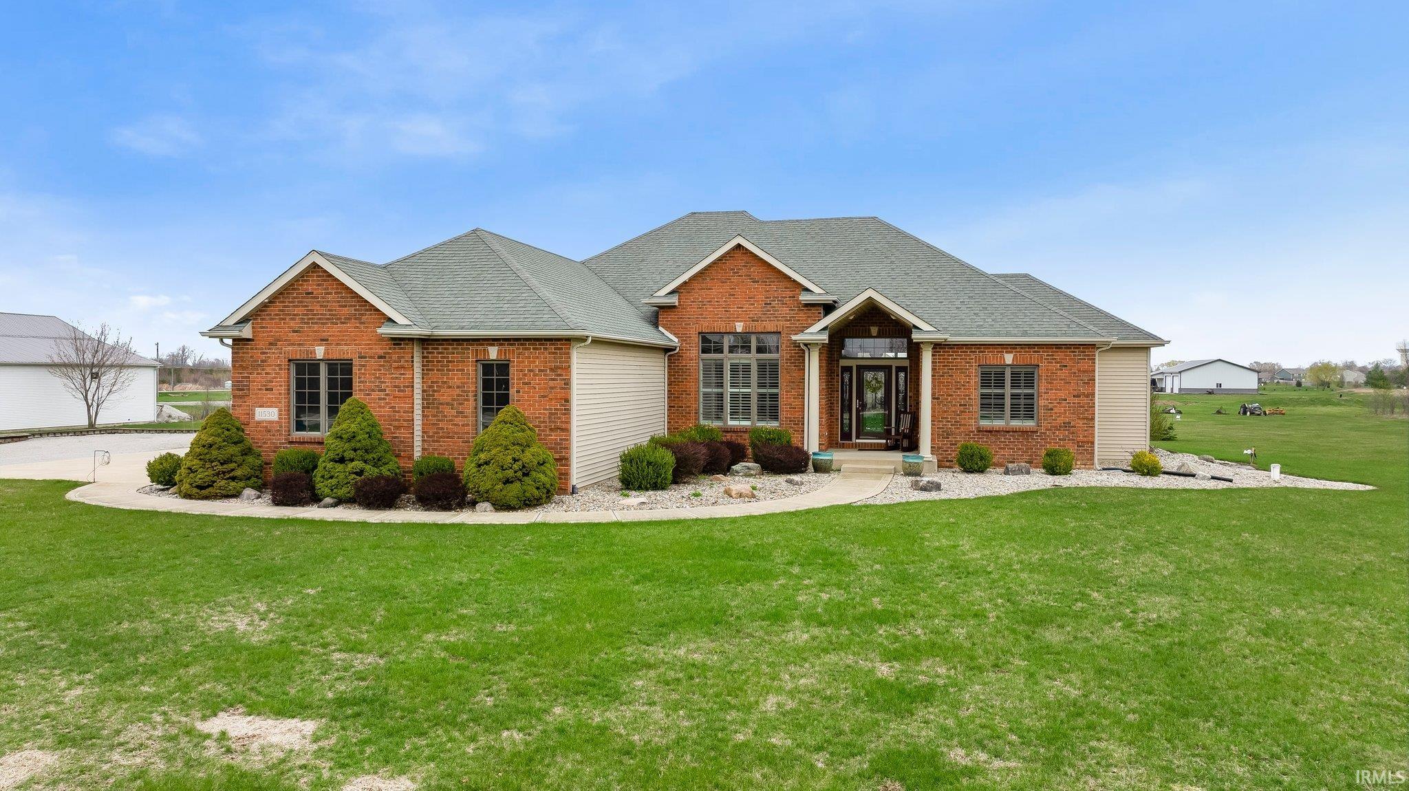11530 Winters Road Roanoke, IN 46783 - Photo 2 of 36
