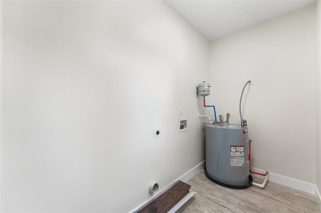 5475 Fogleman Road Kemp, TX 75143 - Photo 34 of 40 Gallery Image 34