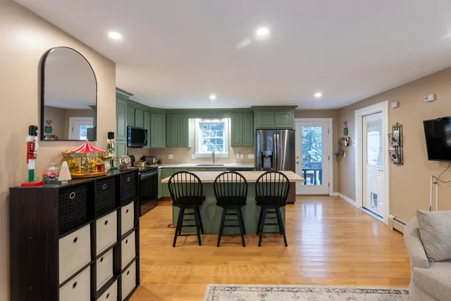 $424,000 | 473 Taylor Drive, Windsor, VT 05089