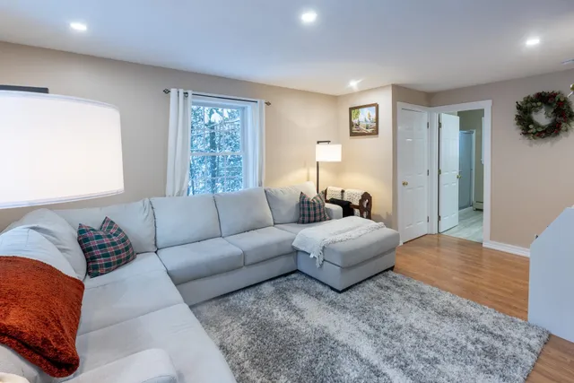 $424,000 | 473 Taylor Drive, Windsor, VT 05089