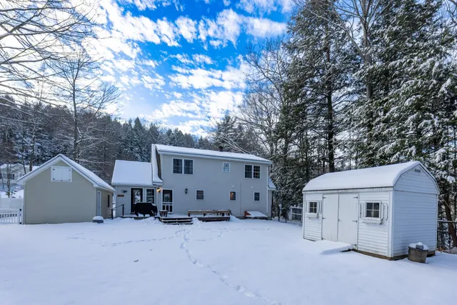 $424,000 | 473 Taylor Drive, Windsor, VT 05089