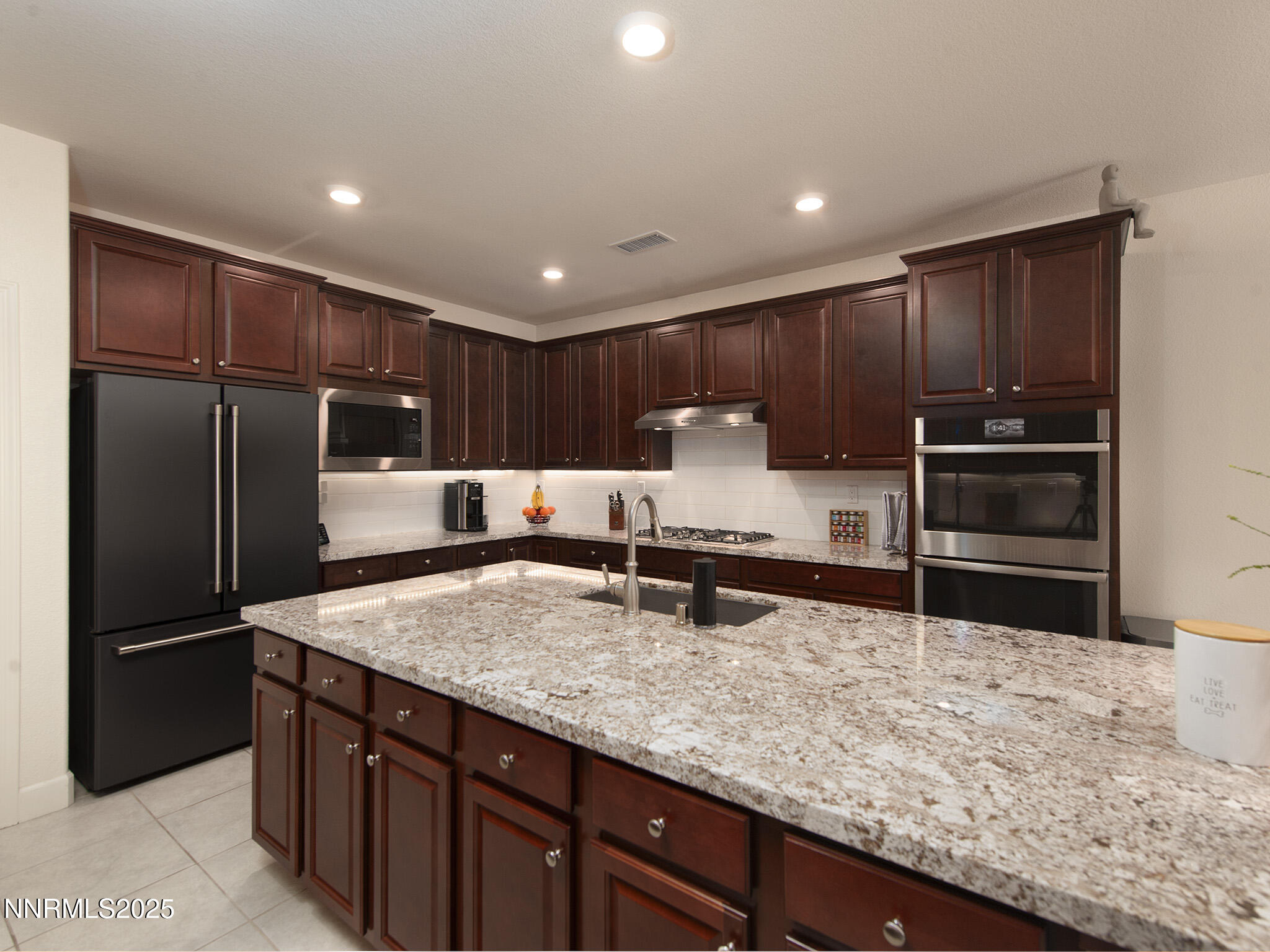 10326 Palladium Mine Drive Reno, NV 89521 - Photo 12 of 50 kitchen 5