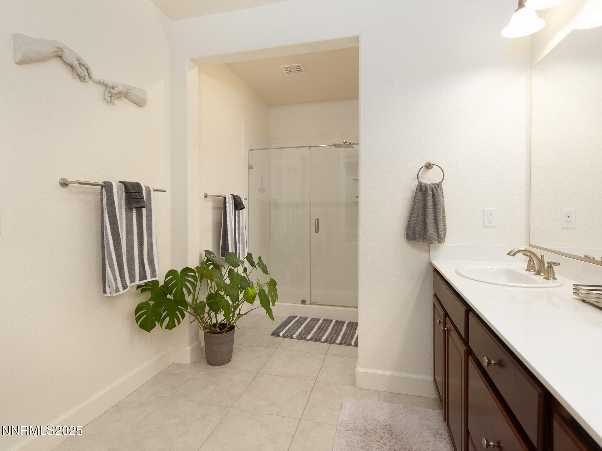 10326 Palladium Mine Drive Reno, NV 89521 - Photo 21 of 50 master bath 3