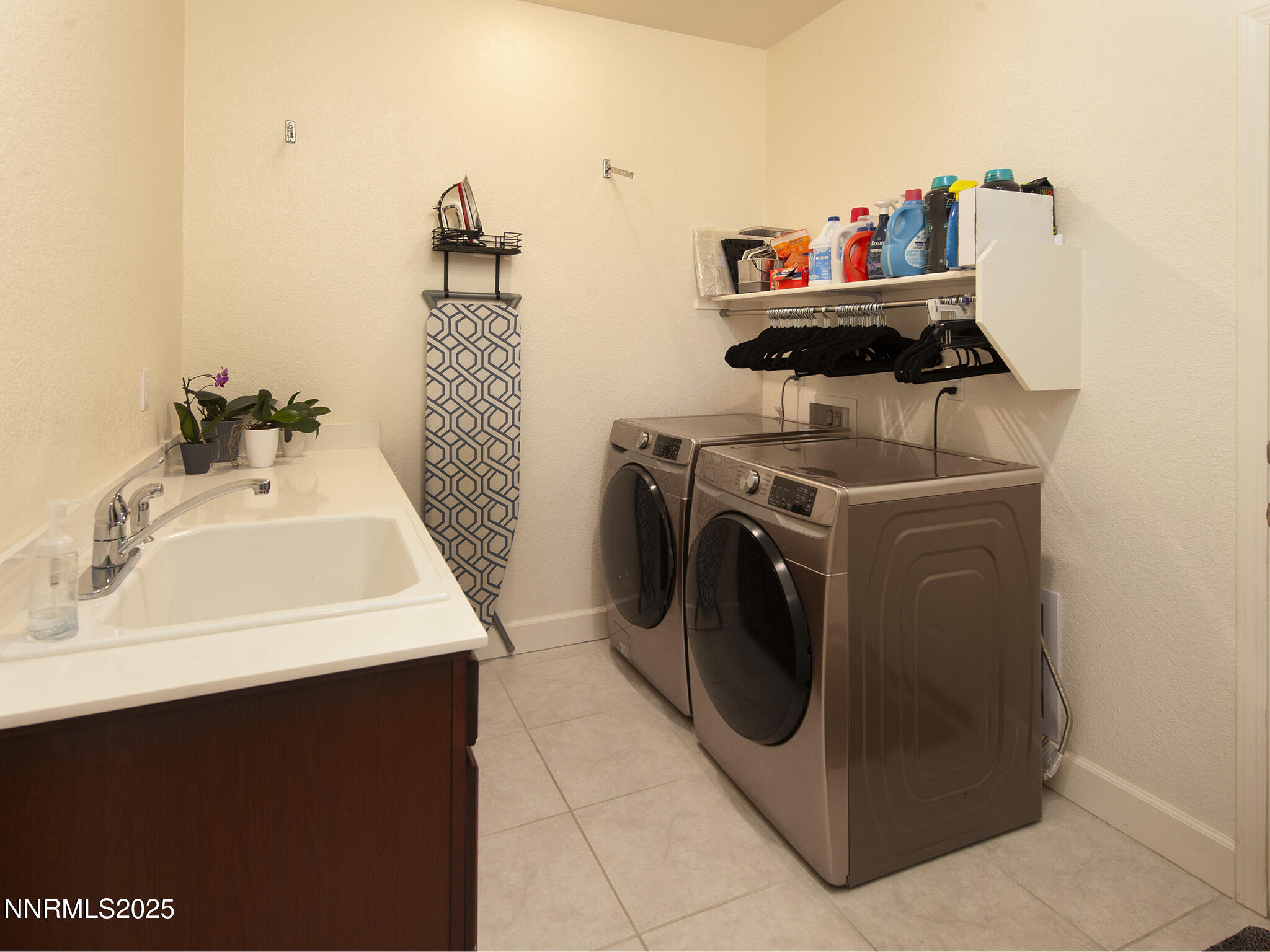 10326 Palladium Mine Drive Reno, NV 89521 - Photo 31 of 50 laundry