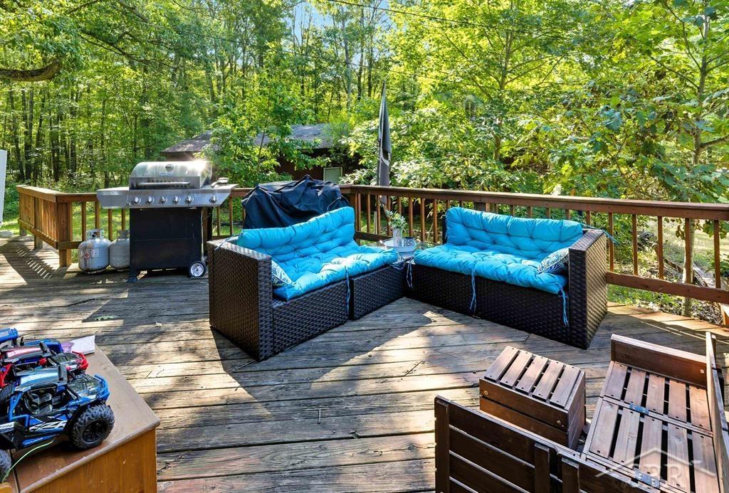 2441 South Meridian Road Midland, MI 48640 - Photo 5 of 30