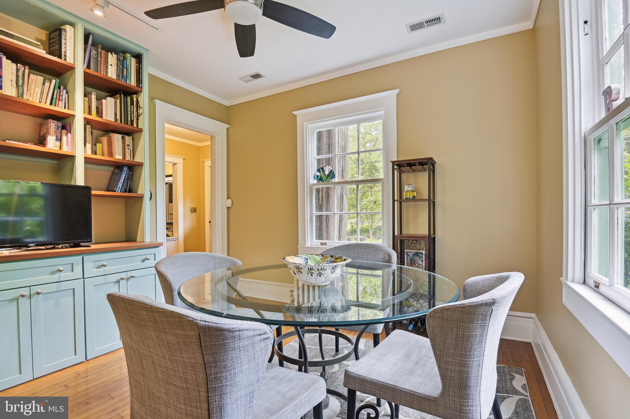 113 Deepdene Road Baltimore, MD 21210 - Photo 12 of 51 View of the Foyer from the Eat-in Kitchen