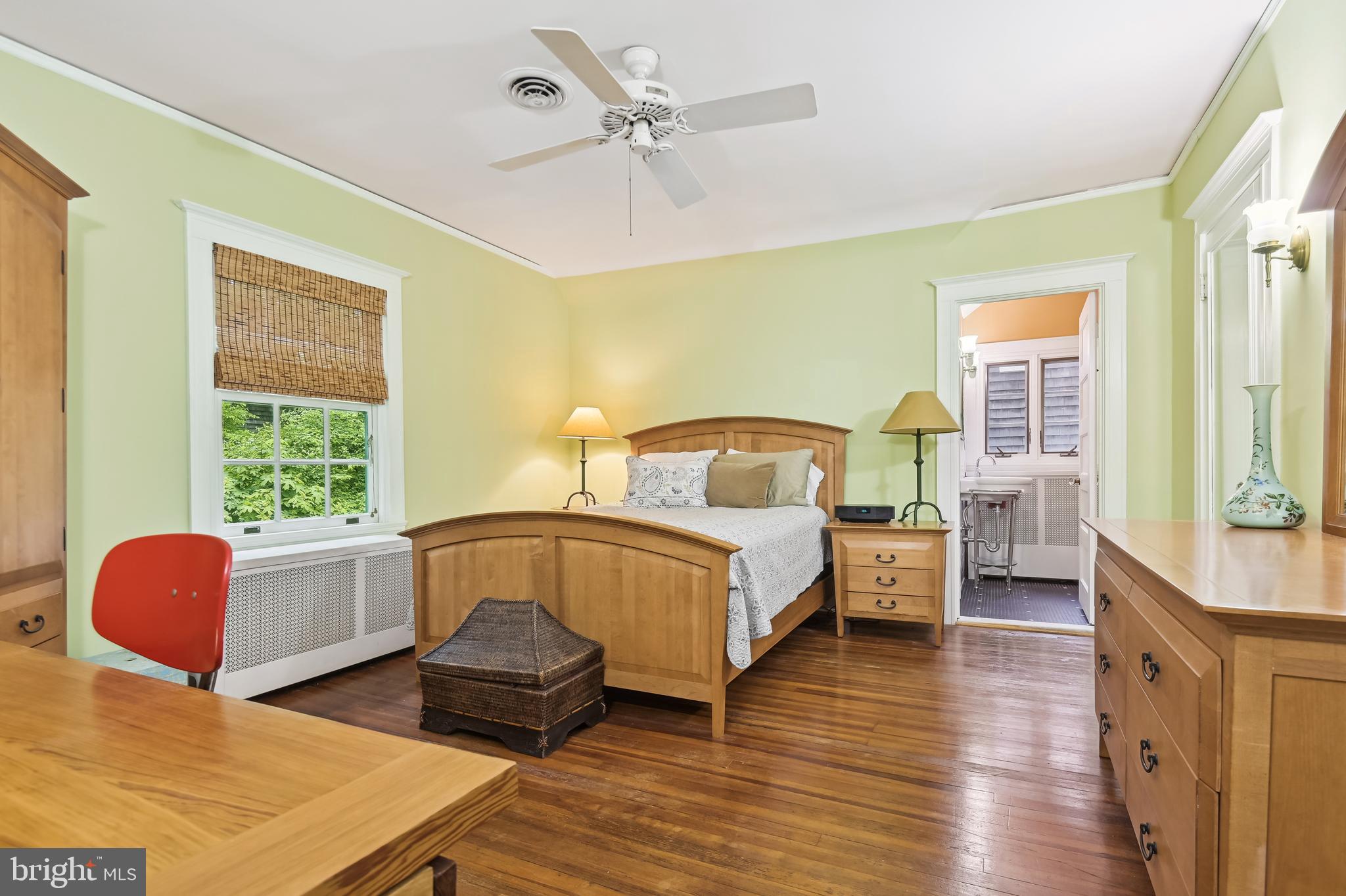 113 Deepdene Road Baltimore, MD 21210 - Photo 31 of 51 Primary with En-Suite bathroom, expansive closets